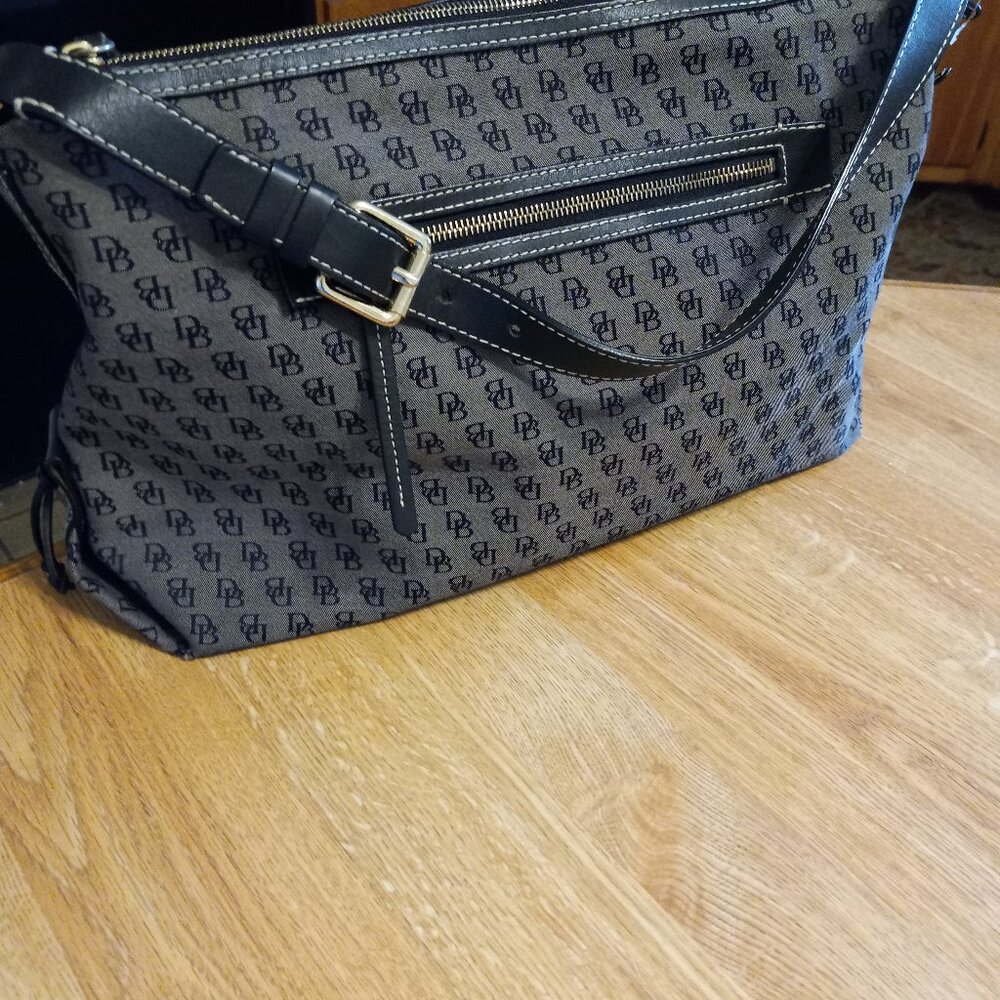 DOONEY & BOURKE SIGNATURE MONOGRAM CANVAS & LEATHER SHOULDER HOBO BAG HANDBAG